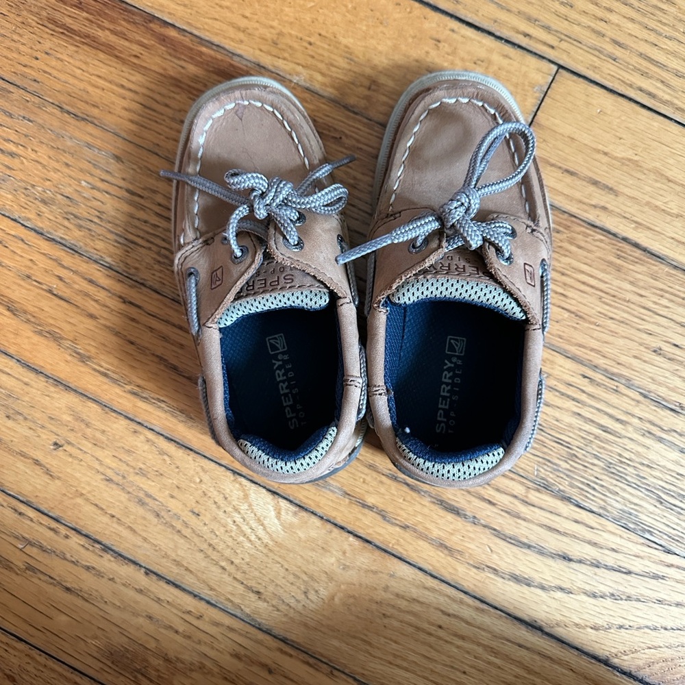 Sperry Kids Tan Moccasins with Gray Laces